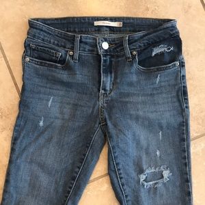 Levi’s 711 Skinny Jeans
